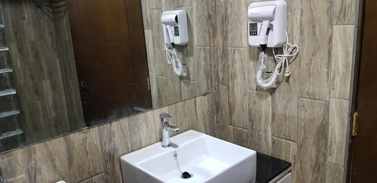 Metzy Residence Hotel Serrekunda Εξωτερικό φωτογραφία