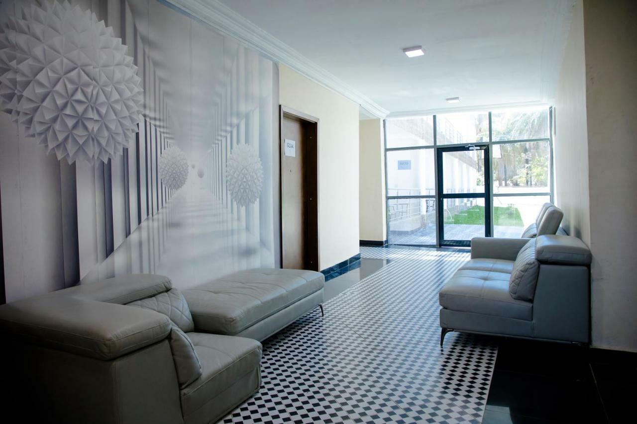 Metzy Residence Hotel Serrekunda Εξωτερικό φωτογραφία