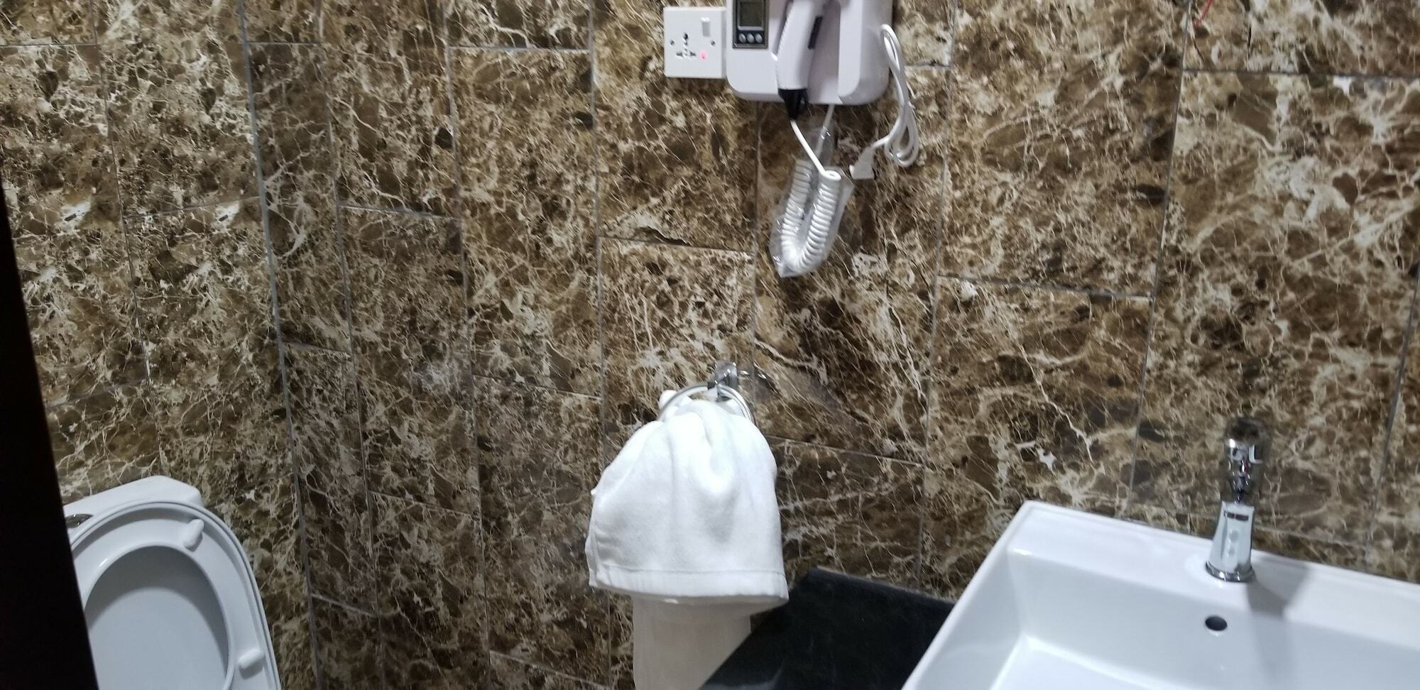Metzy Residence Hotel Serrekunda Εξωτερικό φωτογραφία