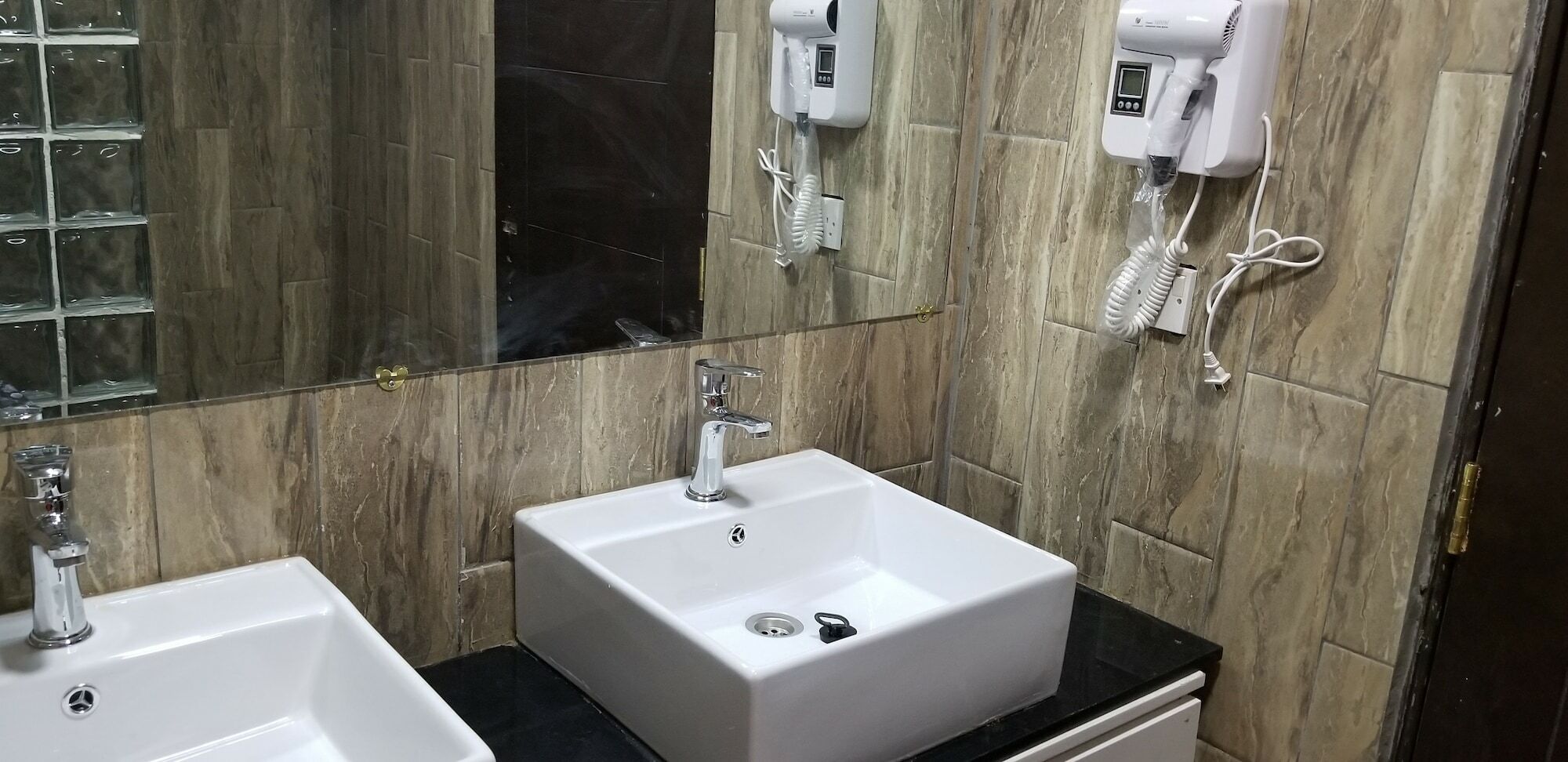 Metzy Residence Hotel Serrekunda Εξωτερικό φωτογραφία